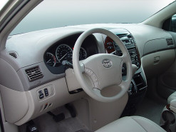 Toyota Sienna SE 2004