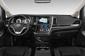 Toyota Sienna SE 2015