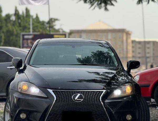 2015 UPGRADED LEXUS IS250 FOR SALE