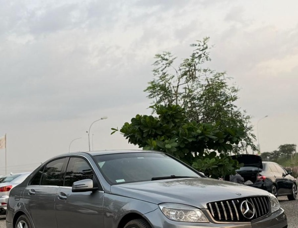 2008 MERCEDES BENZ C300 FOR SALE IN ABUJA