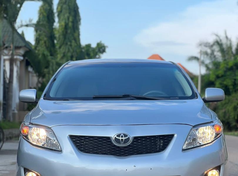 2009 TOYOTA COROLLA...
