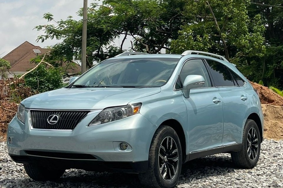 Foriegn Used 2010 Le...