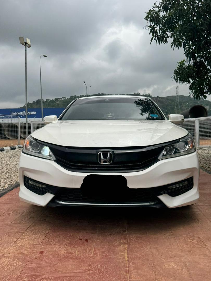2011 HONDA CROSSTOUR...