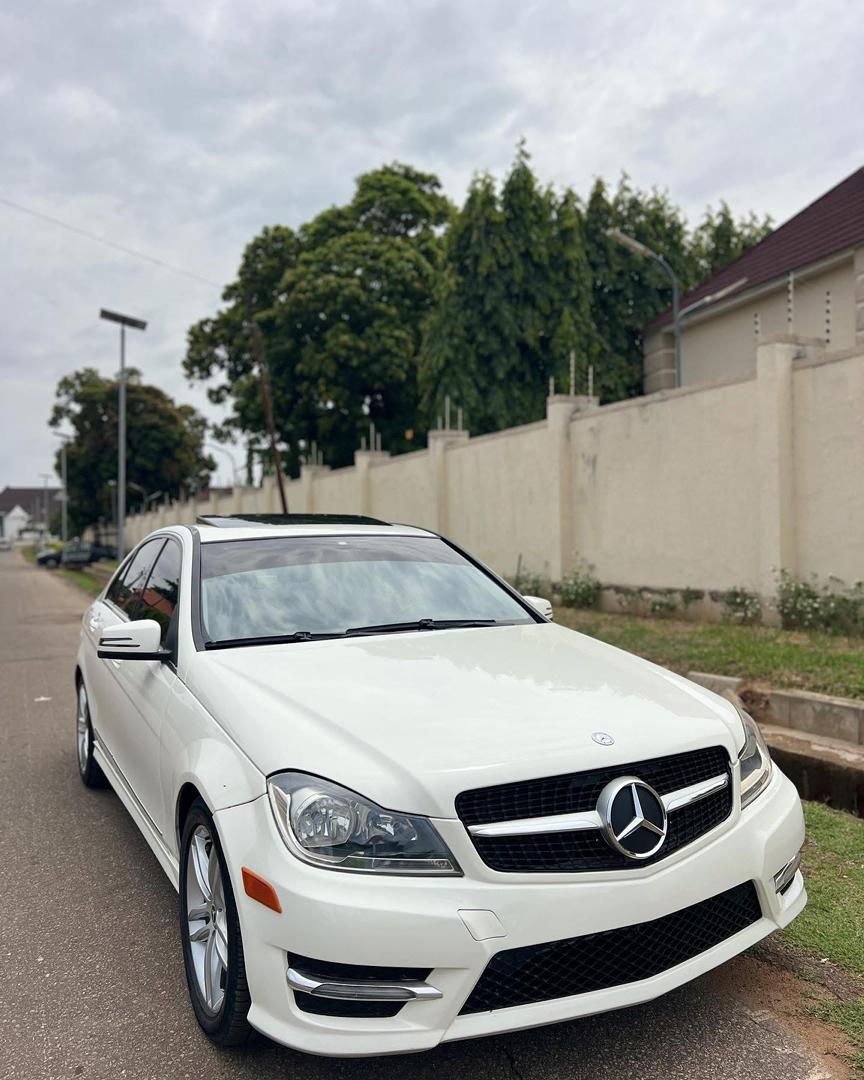 2012 MERCEDES BENZ C...