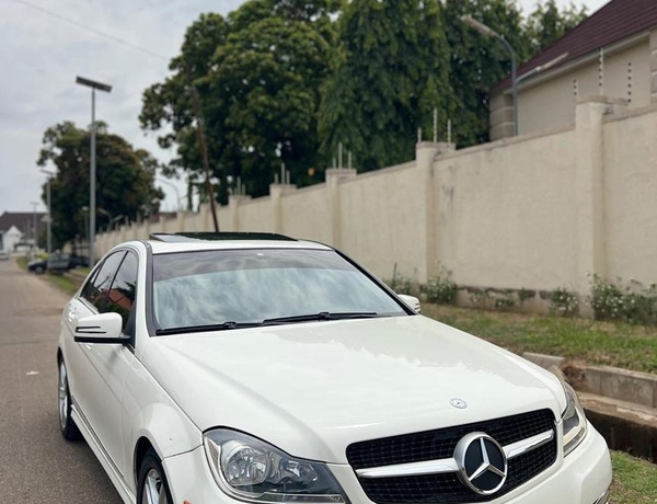 2012 MERCEDES BENZ C300 FOR SALE