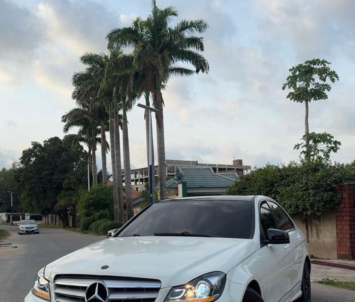 2012 MERCEDES BENZ C...