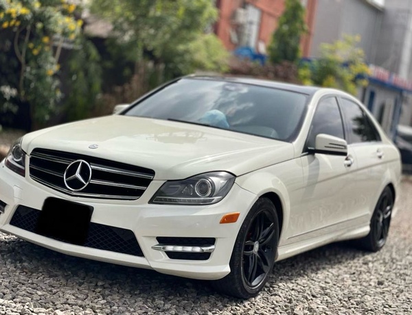 2013 MERCEDES BENZ C300 FOR SALE