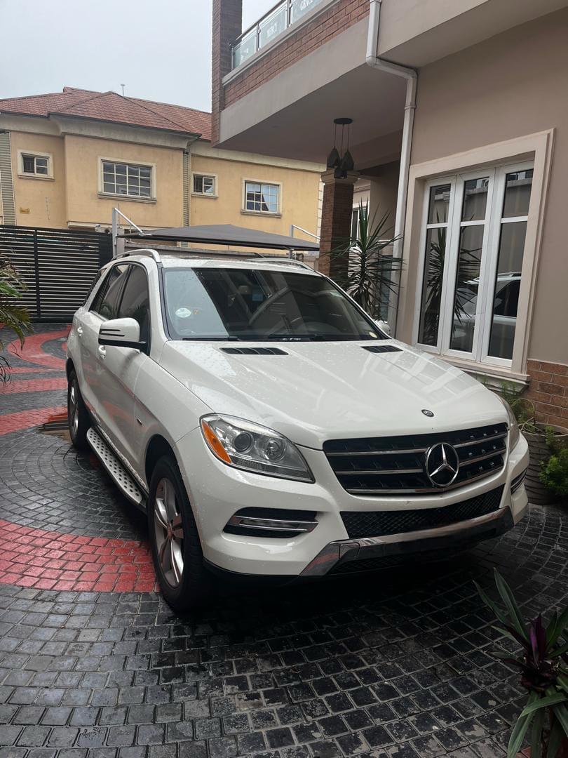 2013 MERCEDES BENZ M...