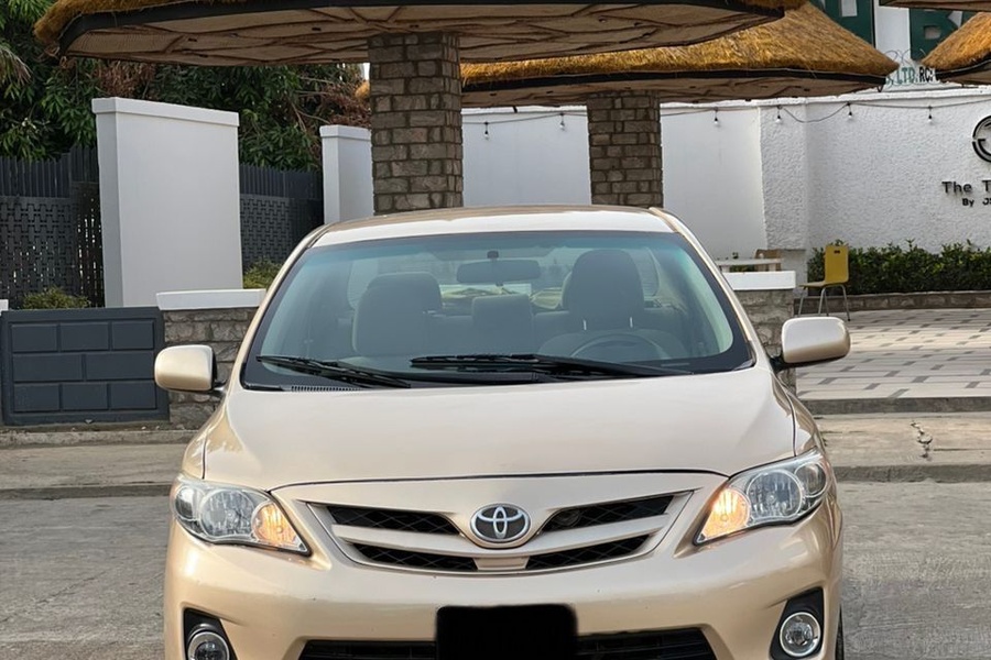 2013 TOYOTA COROLLA...
