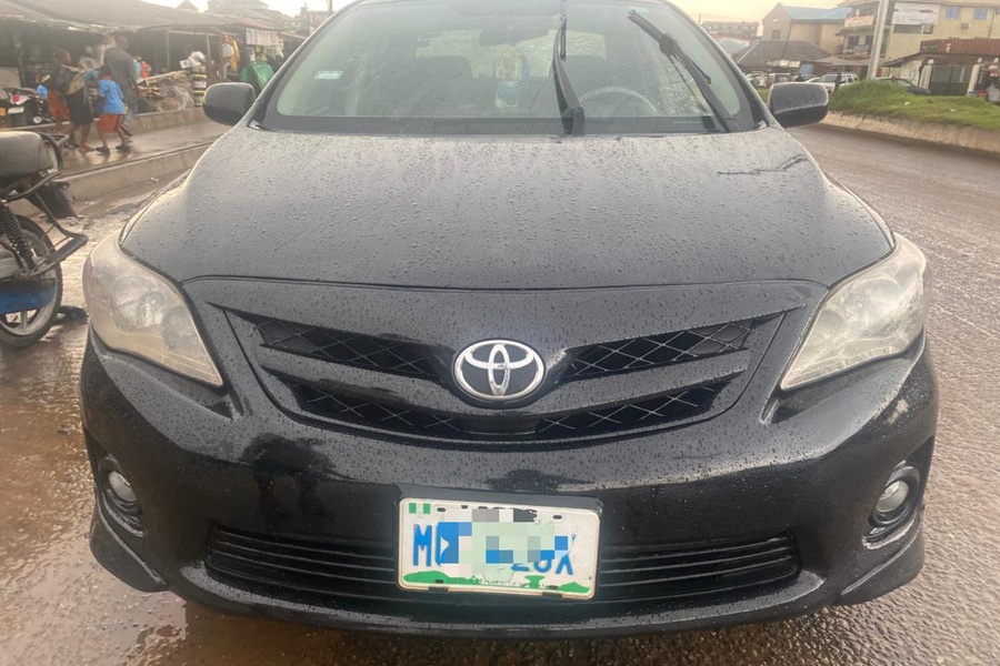 2013 TOYOTA Corolla...