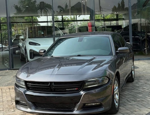 2015 DODGE CHARGER  IN ABUJA FOR SALE
