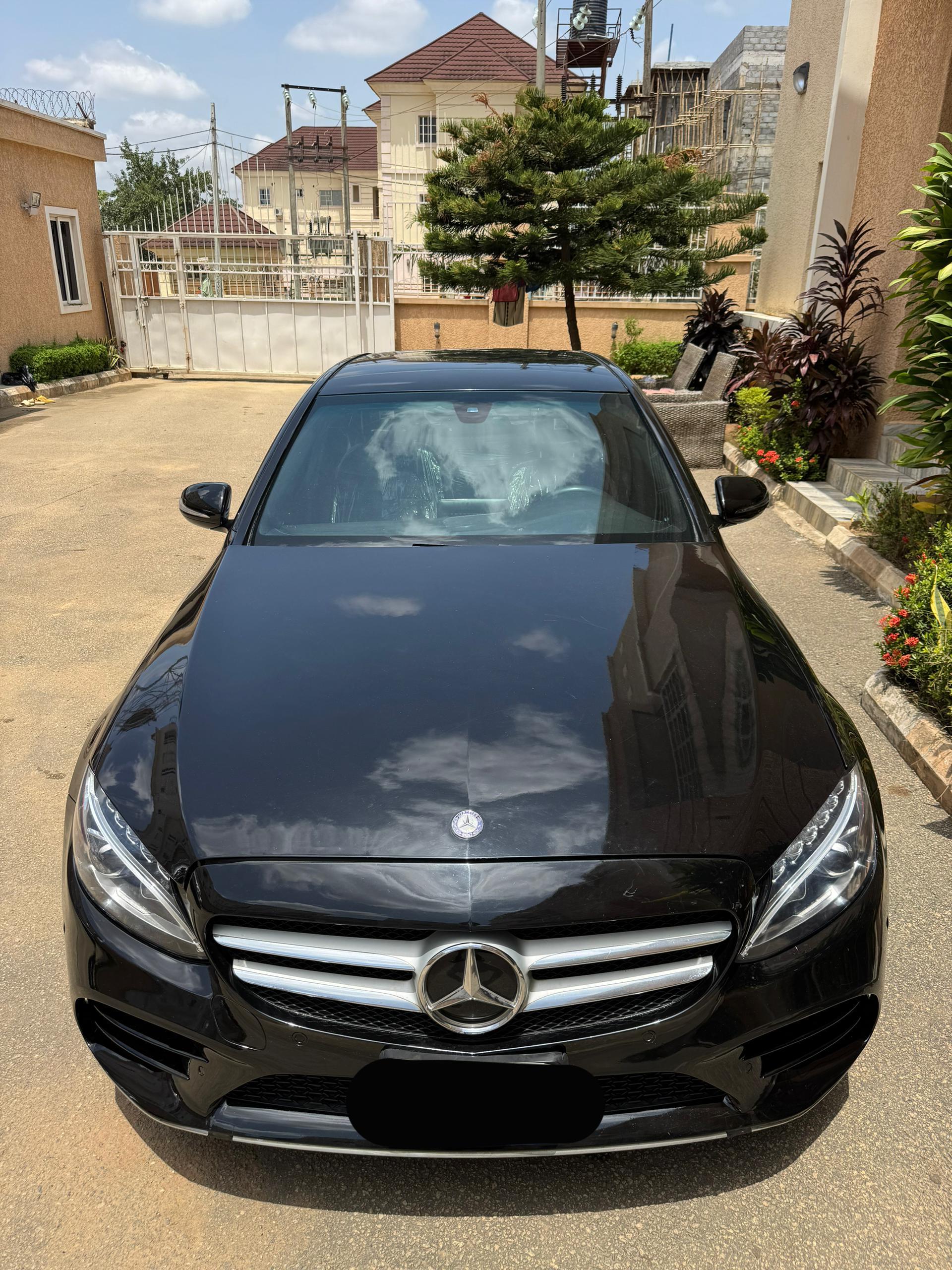 2016 MERCEDES BENZ C...