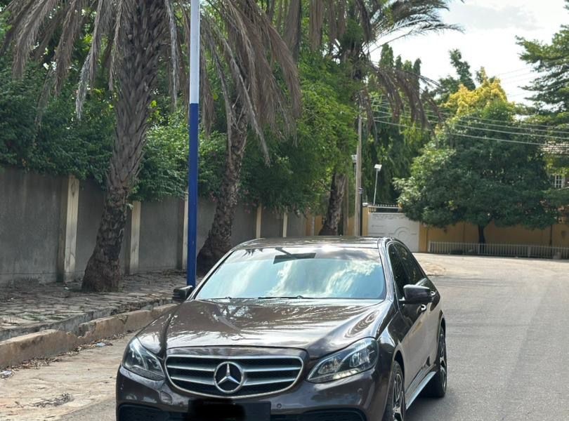 2016 MERCEDES BENZ E...
