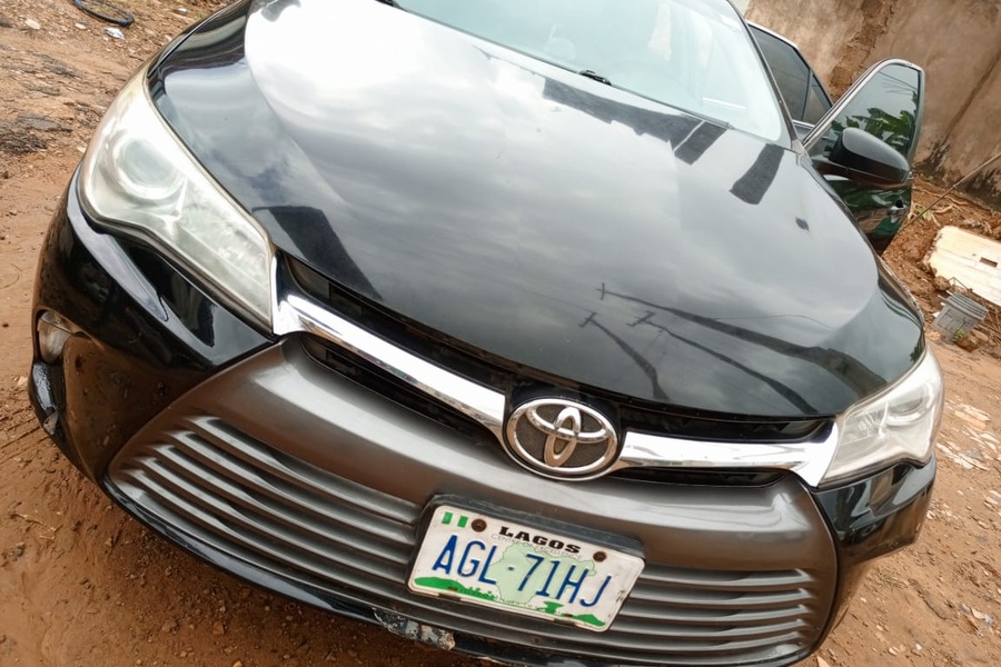 2016 Toyota Camry In...