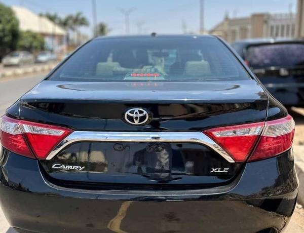 2016 TOYOTA CAMRY XLE FOR SALE