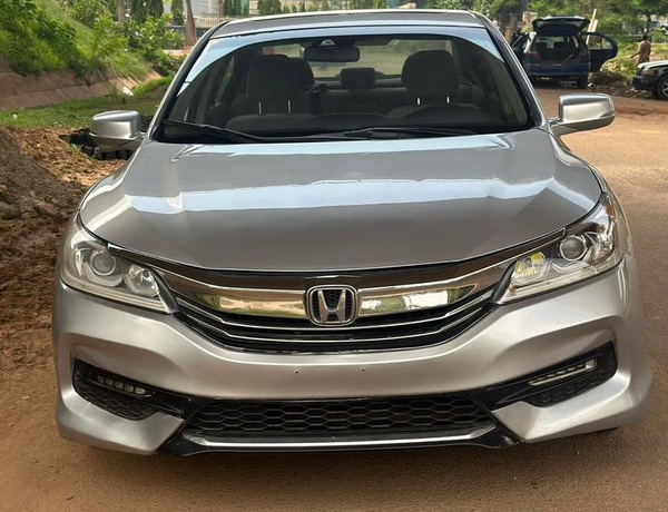 2016 UPGRADED KEYLESS HONDA ACCORD FOR SALE