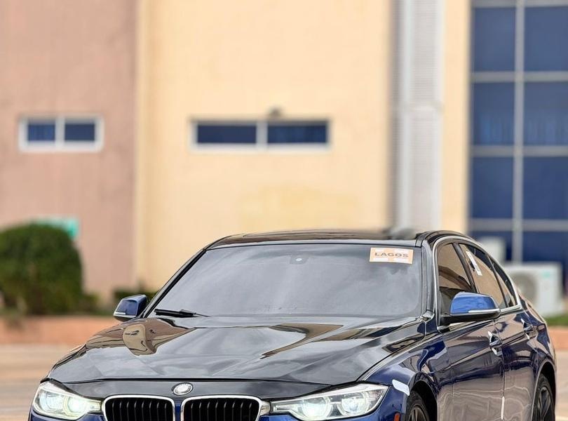 2017 BMW 3 SERIES 33...