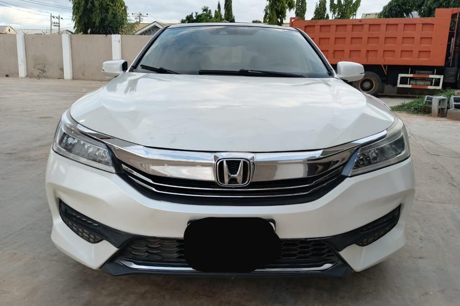 2017 HONDA ACCORD V6...