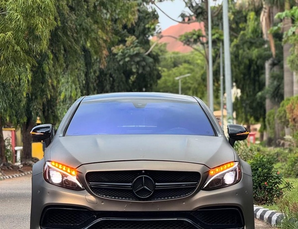2017 MERCEDES BENZ C63s AMG COUPE