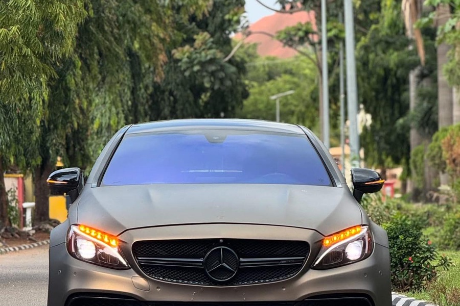 2017 MERCEDES BENZ C...