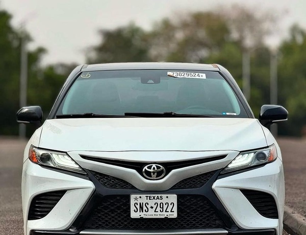 2019 TOYOTA CAMRY XSE FULL OPTION FOR SALE