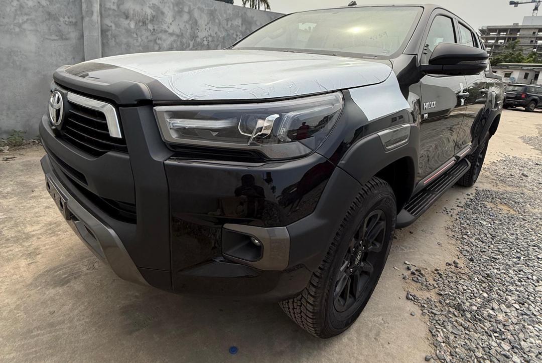 BRAND NEW 2025 TOYOT...