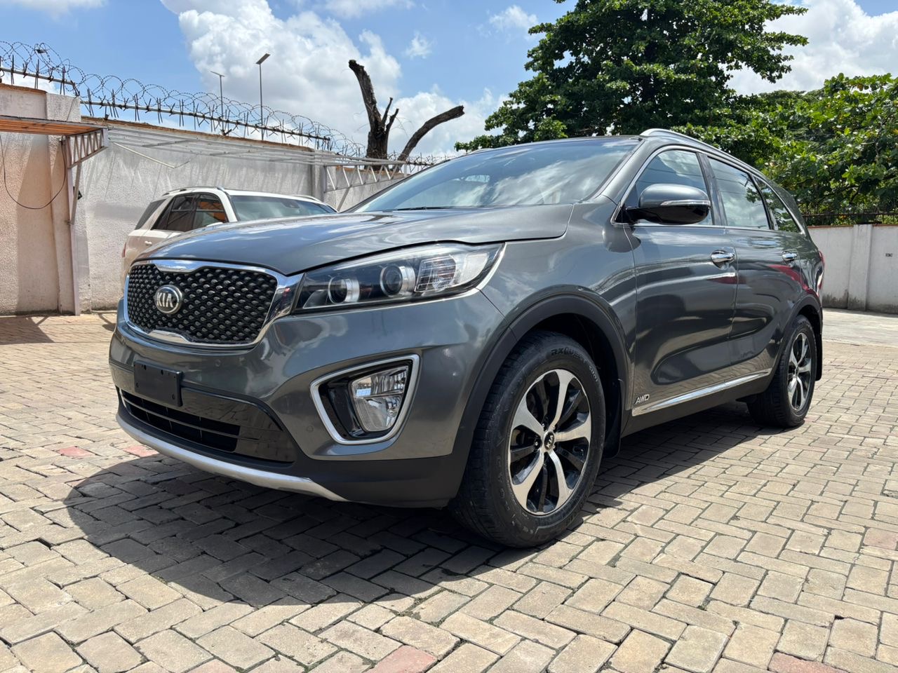 KIA SORENTO 2015 In Magodo,Lagos.