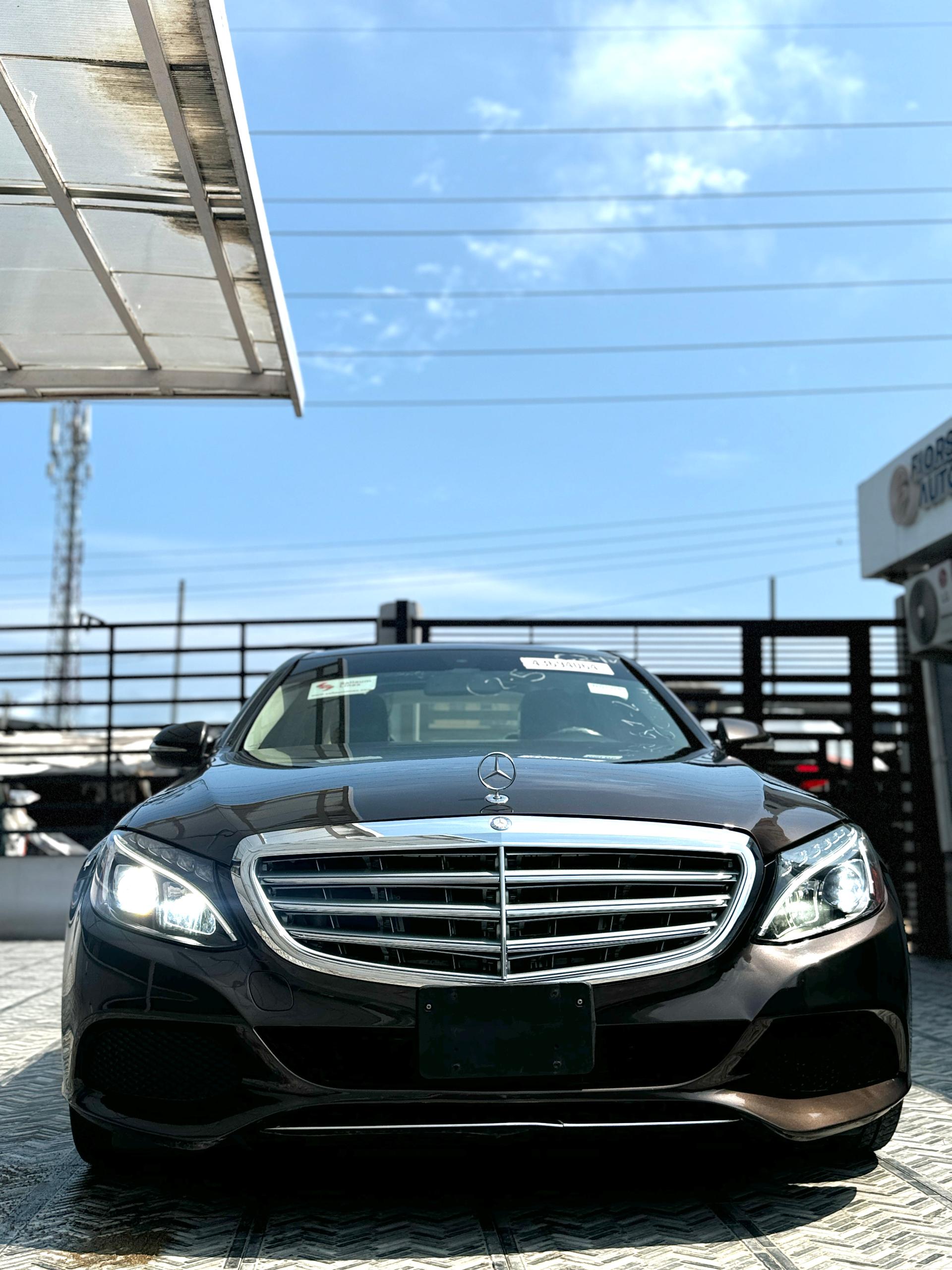2015 Mercedes Benz C300 4matic In Lekki,Lagos.
