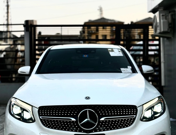 2018 Mercedes Benz GLC coupe 300