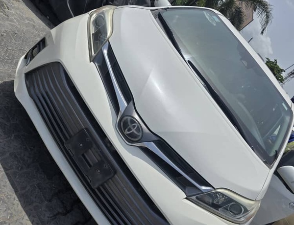 Toyota Sienna in Lekki,Lagos