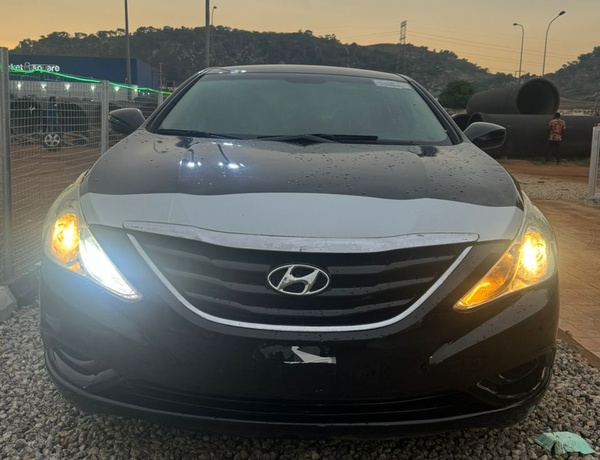 Direct Belgium standard 2012 Hyundai Sonata