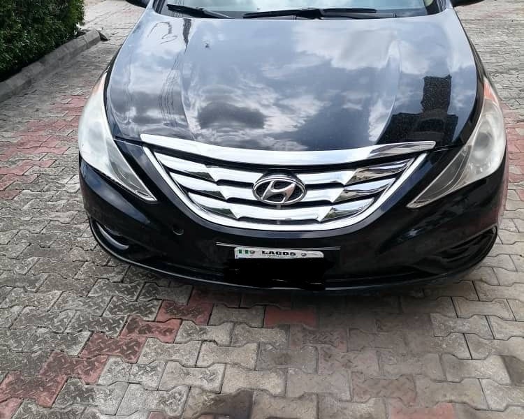 Hyundai Sonata 2011...