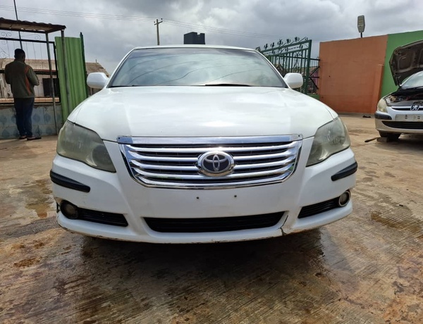Toyota Avalon 2006 In Lagos