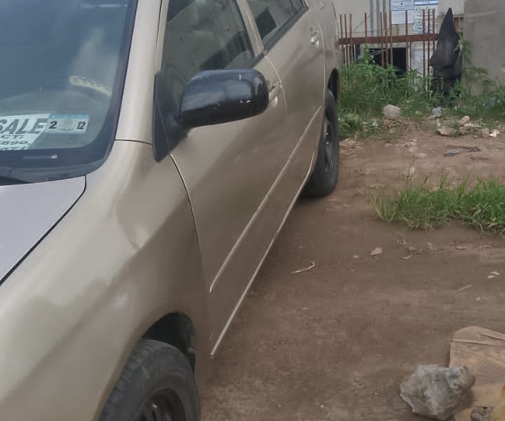 Toyota Corolla 2005...