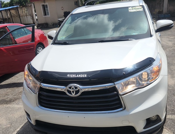 2016/017 Foreign Used Accident Free Toyota Highlander