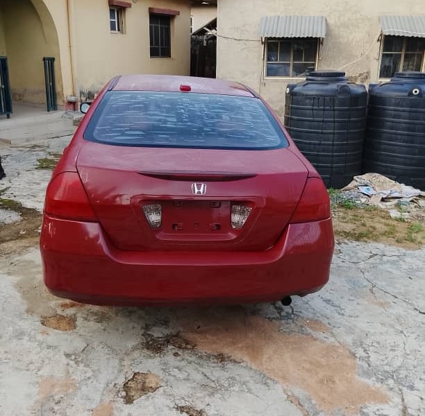 Neatly used 2007 Hon...