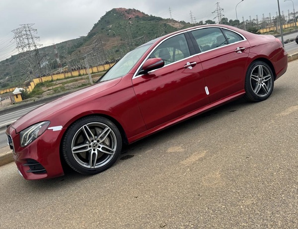 Foreign Used 2017 Mercedes E300 In Abuja