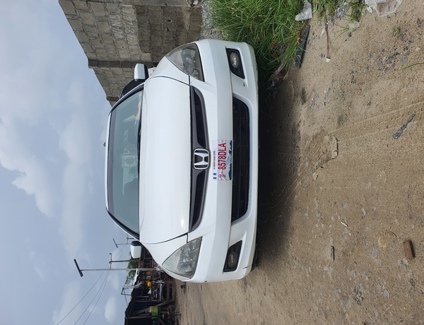 Honda Accord 2007 (white) In Lagos