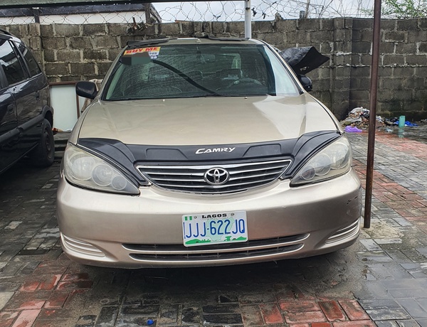 Toyota Camry 2005 (gold) In Lagos