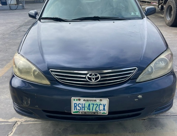 Toyota Camry 2005 XLE (Blue) In Lagos