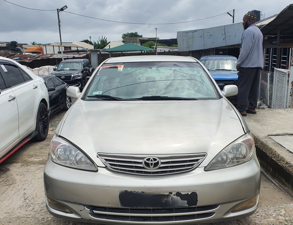 Toyota Camry 2006 (gray) In Lagos