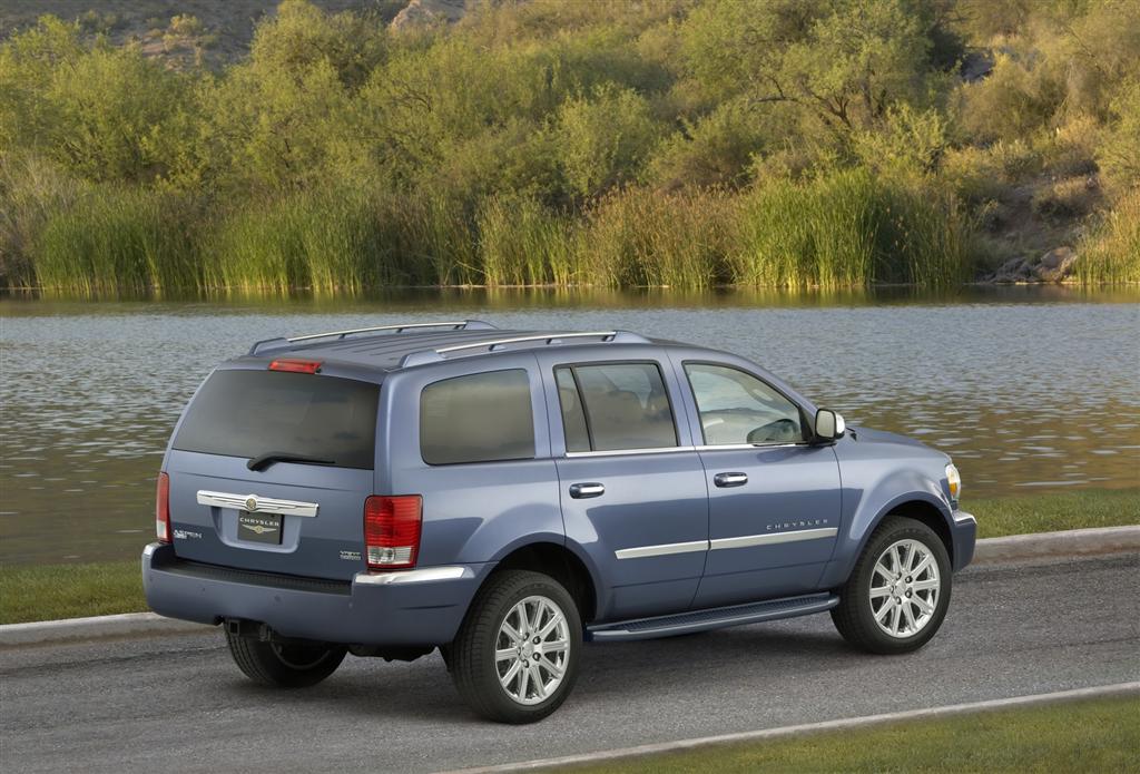  Chrysler Aspen 