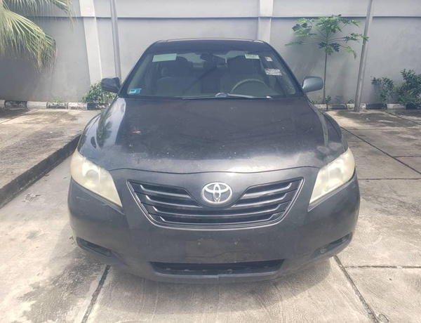 LOCAL USED 2008 TOYOTA CAMRY IN LAGOS