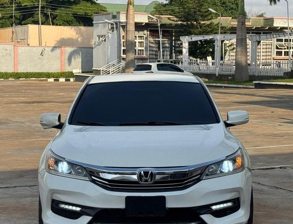 DISTRESS SALE   2016 UPGRADED HONDA ACCORD SPORT FOR SALE