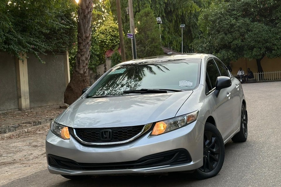 FOREIGN USED 2013 HO...