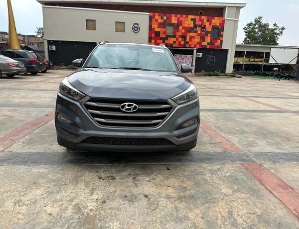 FOREIGN USED 2016 HYUNDAI TUCSON FOR SALE