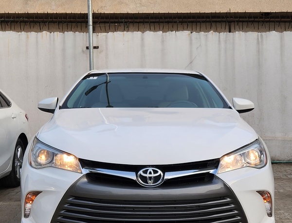 Foreign used 2016 Toyota Camry LE in Lagos