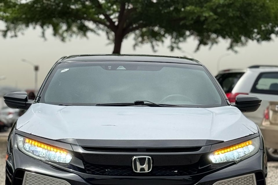 FOREIGN USED 2017 HO...