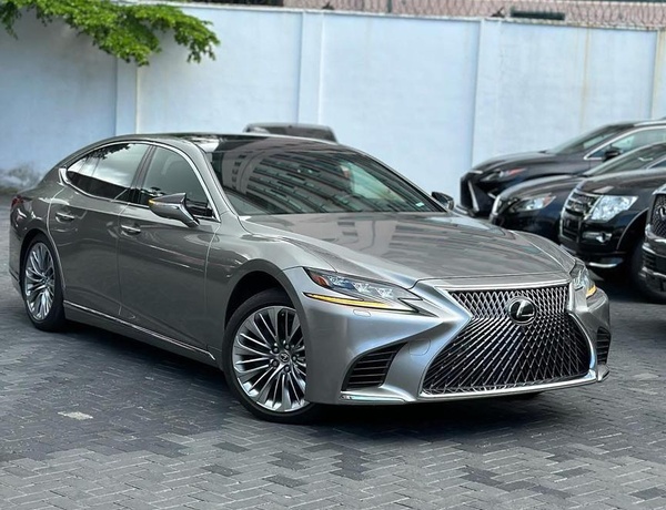 FOREIGN USED 2018 LEXUS LS500 FULL OPTION FOR SALE