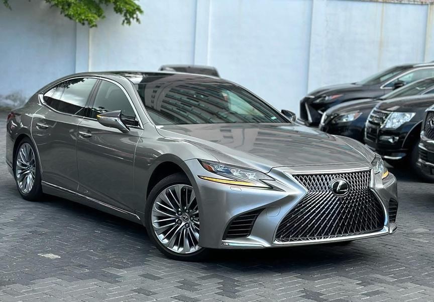 FOREIGN USED 2018 LE...